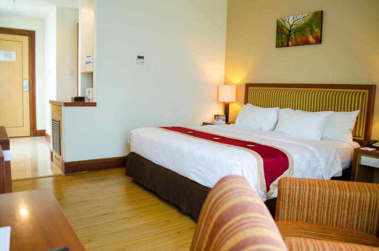 Swiss-Belhotel Maleosan Manado Ngoại thất bức ảnh